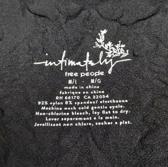 Free People Intimately Black Stretch Crop Tank Top Ruffle Edge Size M/L - Picture 2 of 6